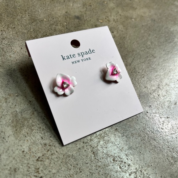 New Kate Spade precious pansy stud enamel jewelry earrings - Picture 3 of 4